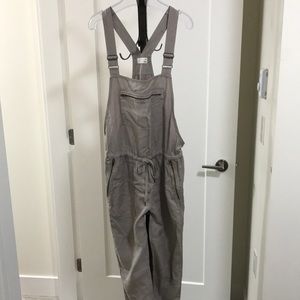 Aritzia Wilfred Free Jumpsuit with Pockets